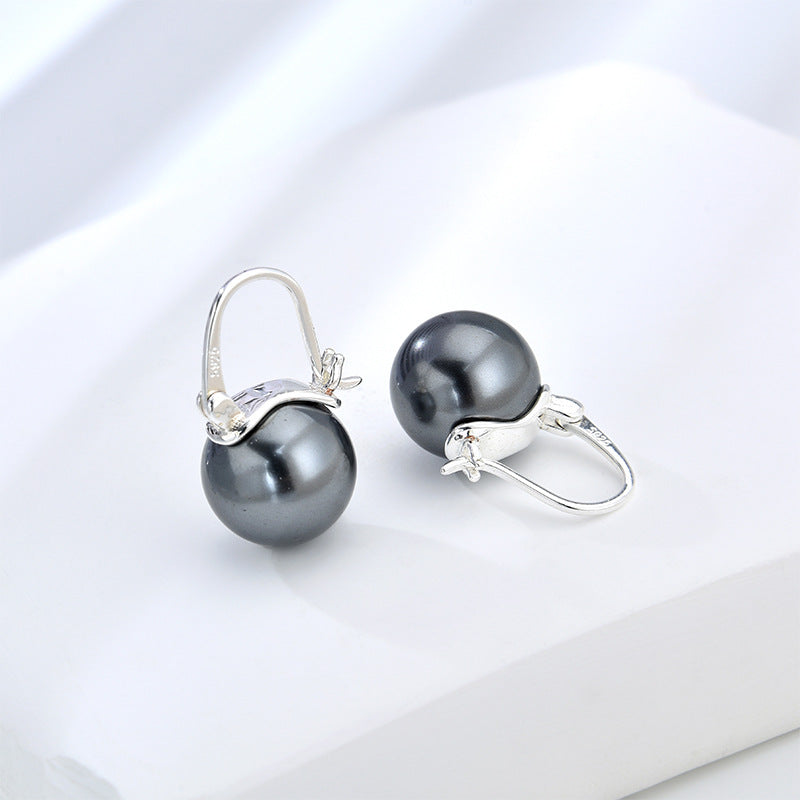 Shi Family Pearl Earrings