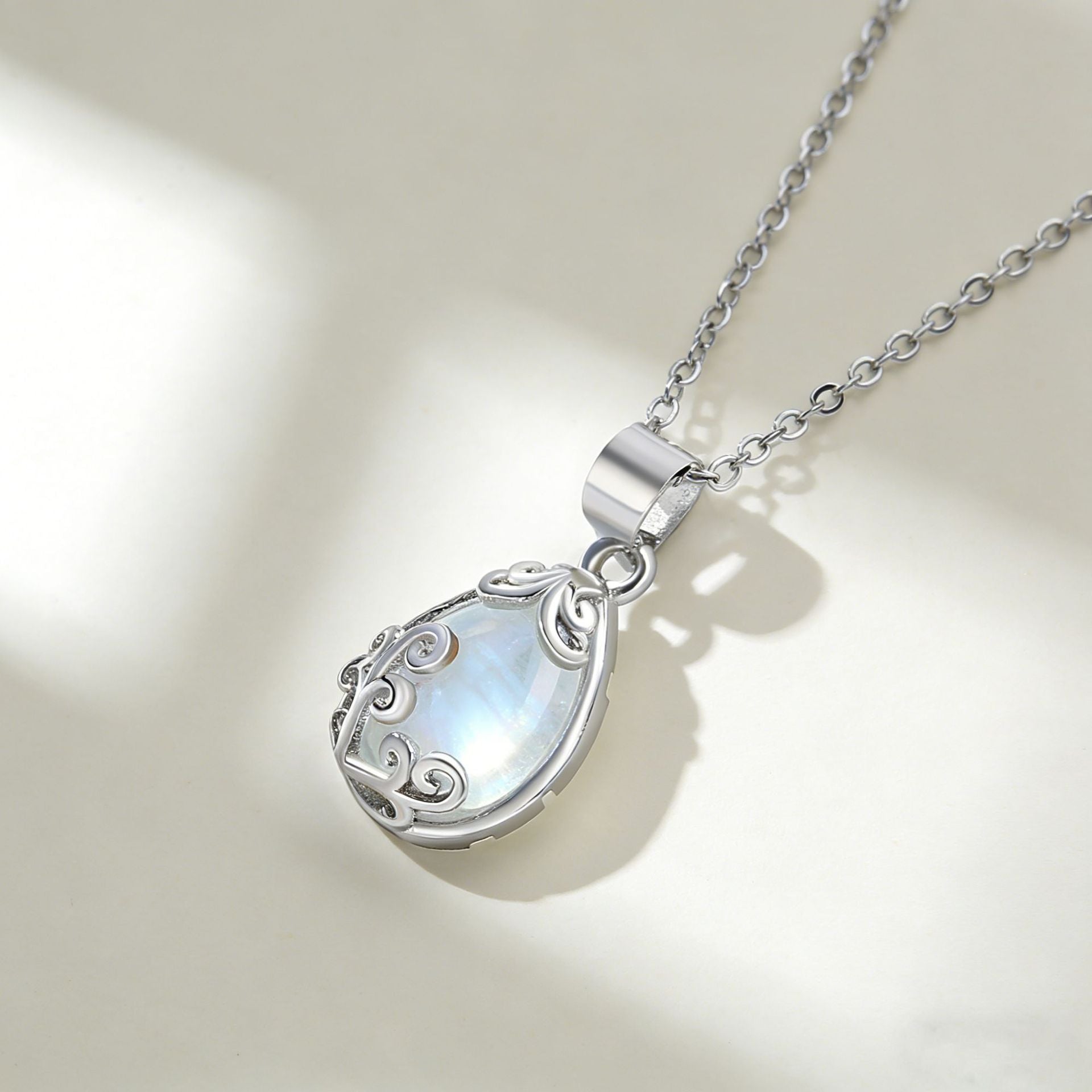 925 Sterling Silver Vined Moonstone Necklace