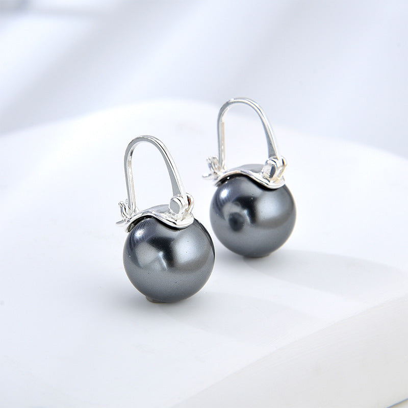 Shi Family Pearl Earrings
