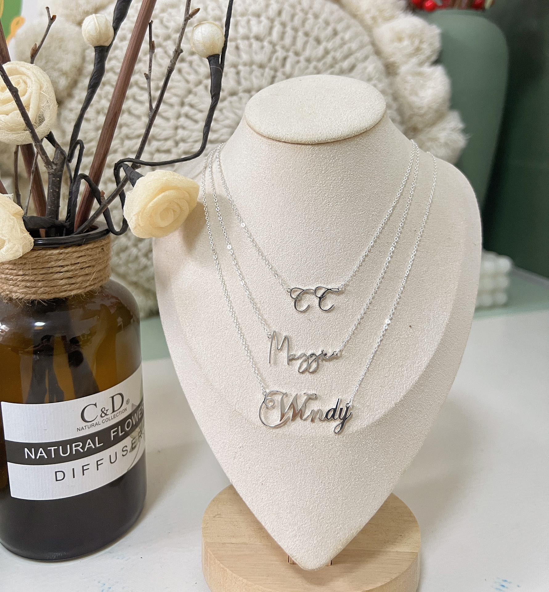 Custom-shaped necklace