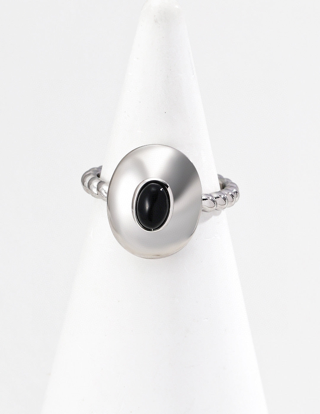 Silver-Inlaid Agate/Onyx Ring