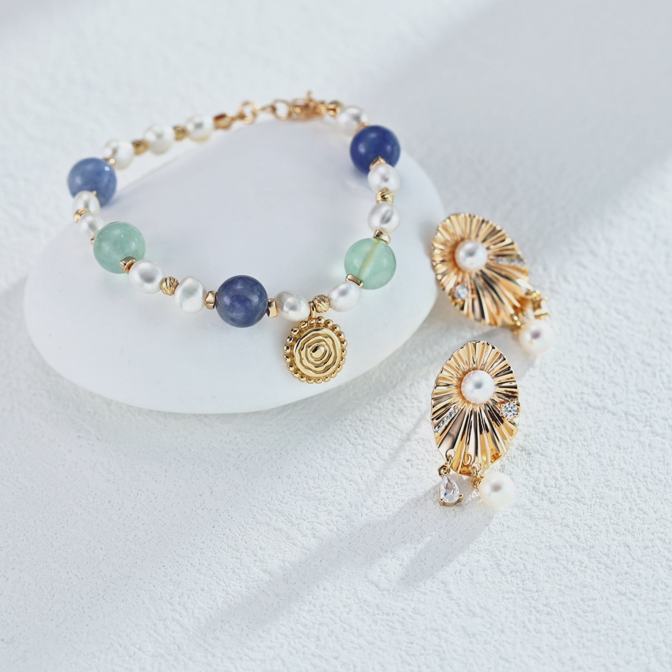 Vintage Natural Pearl Bracelet