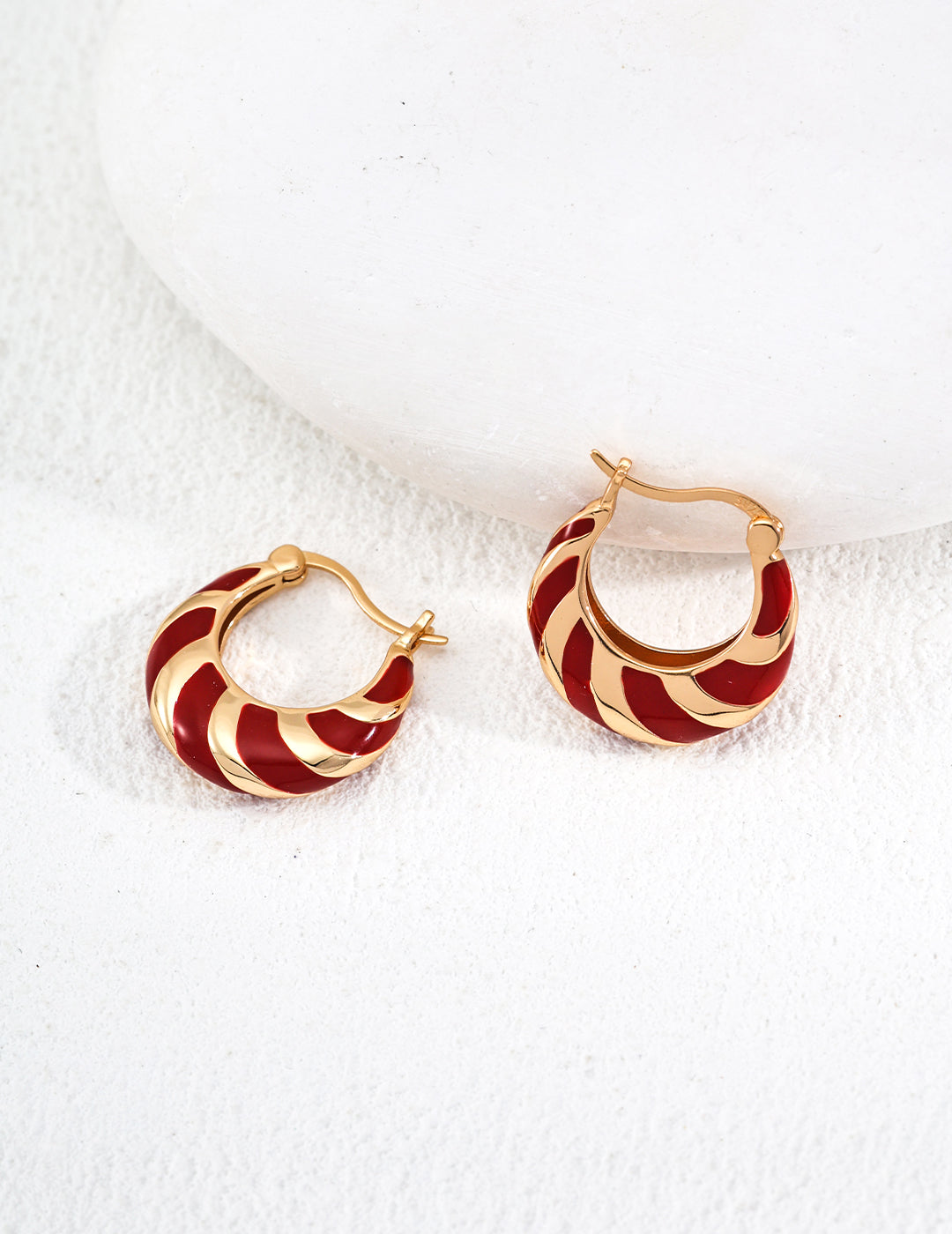 Minimalist Red Drip Glaze Earrings
