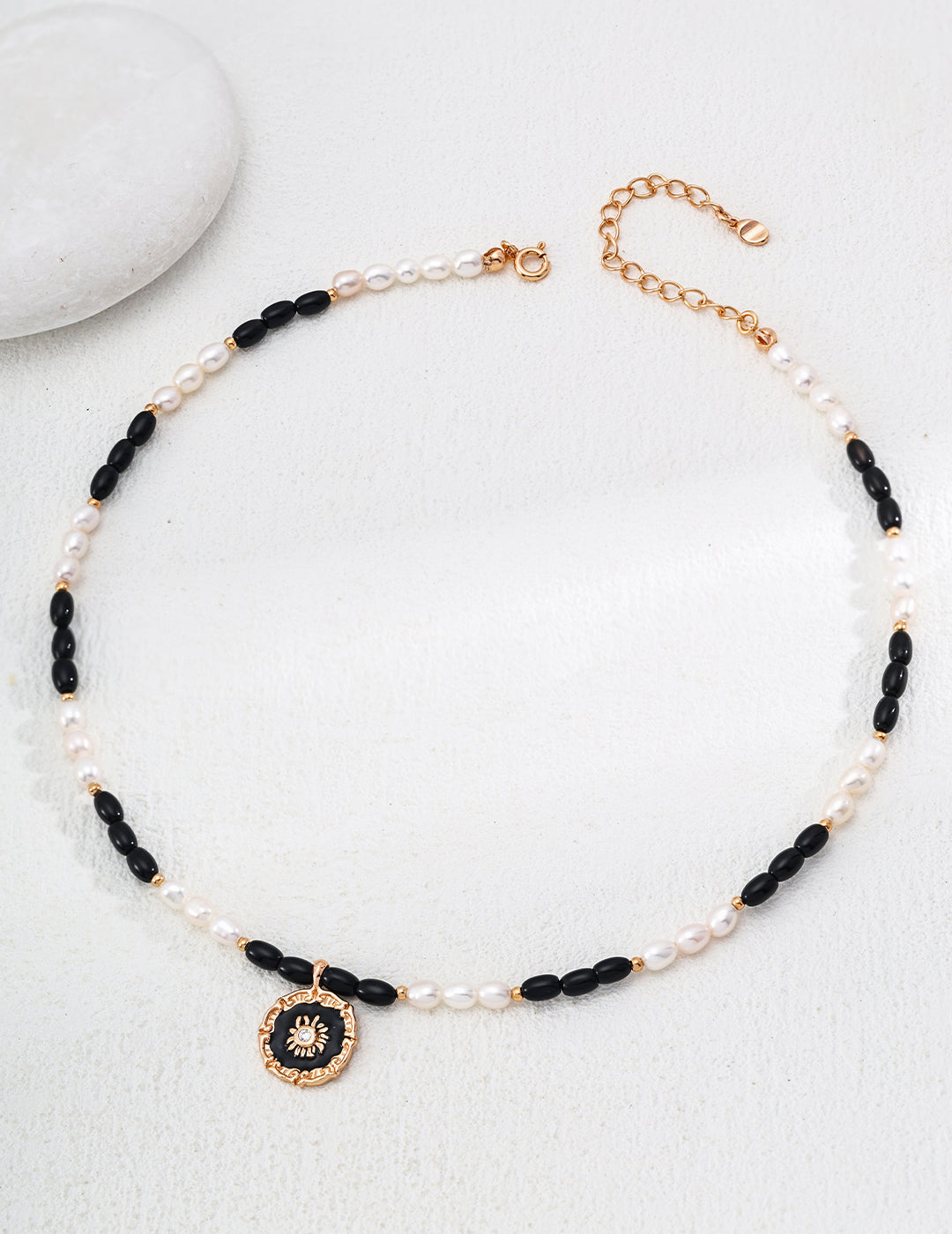 Natural Pearl Black Agate Glazed Zirconia Pendant Necklace