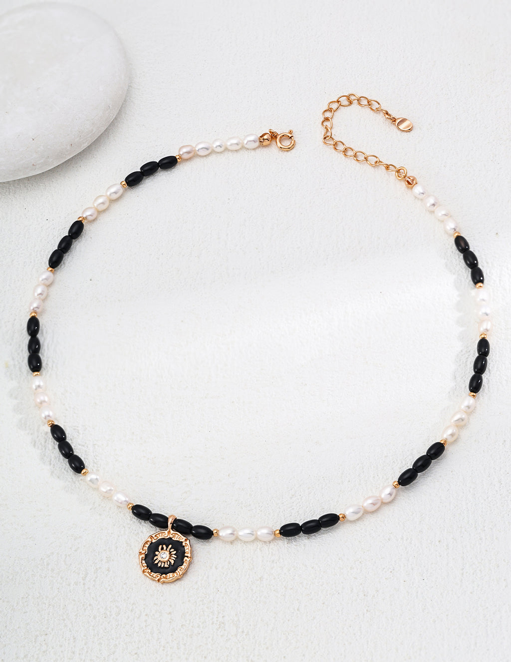 Natural Pearl Black Agate Glazed Zirconia Pendant Necklace