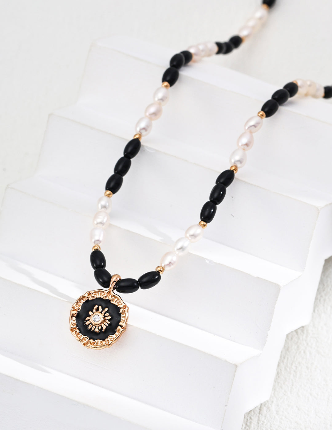 Natural Pearl Black Agate Glazed Zirconia Pendant Necklace
