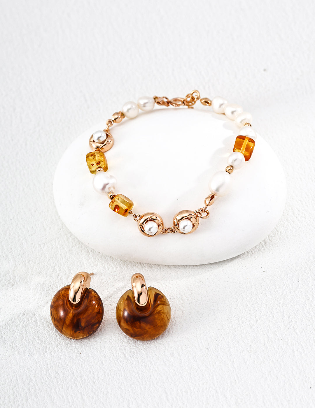 Natural Pearl and Amber Bracelet