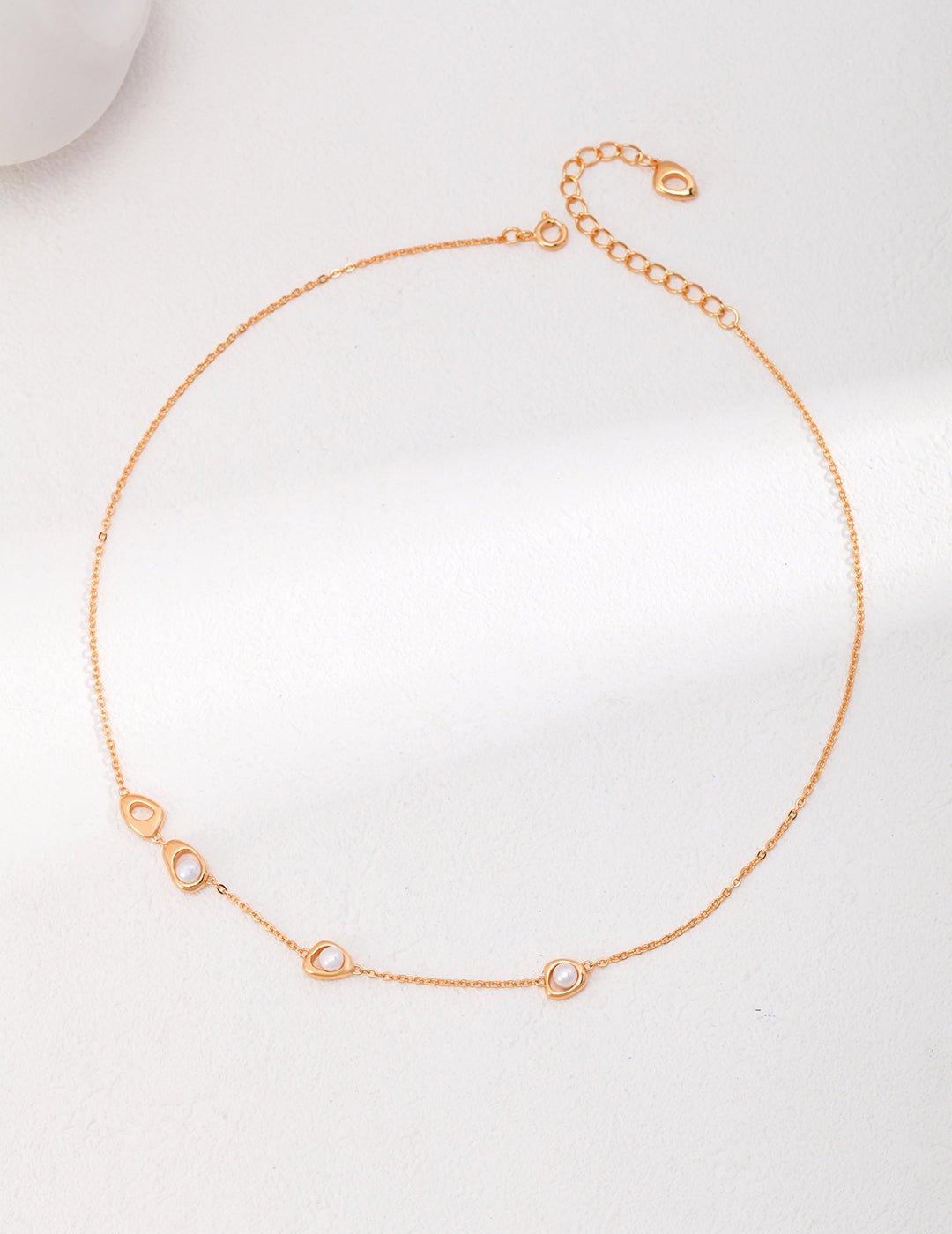 Minimalist Pearl Necklace
