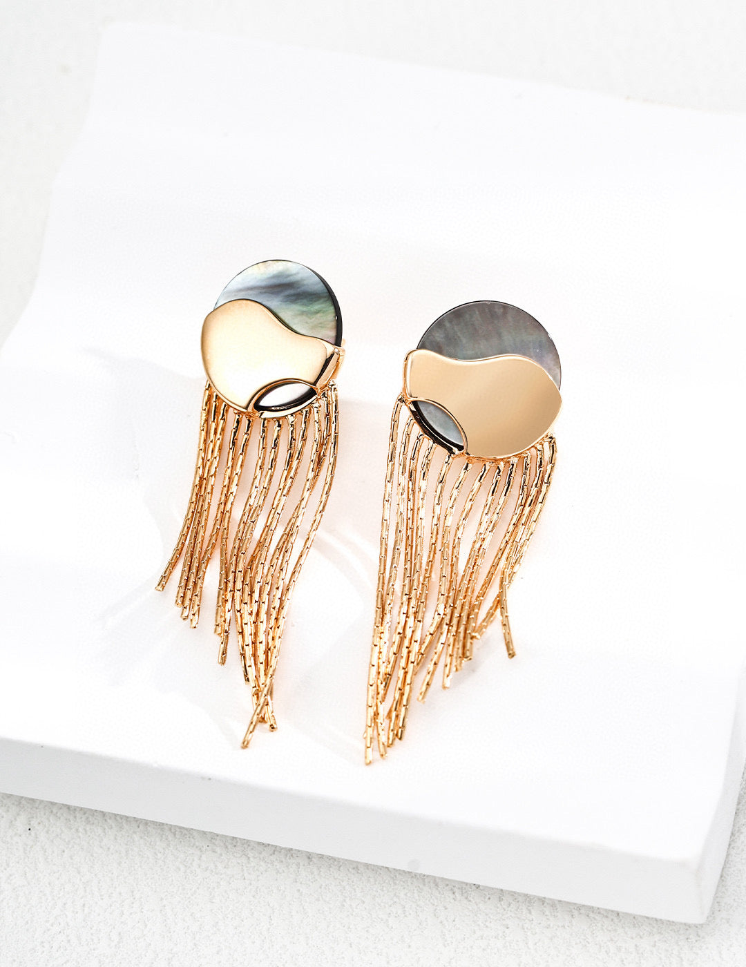 Minimalist Shell Earrings