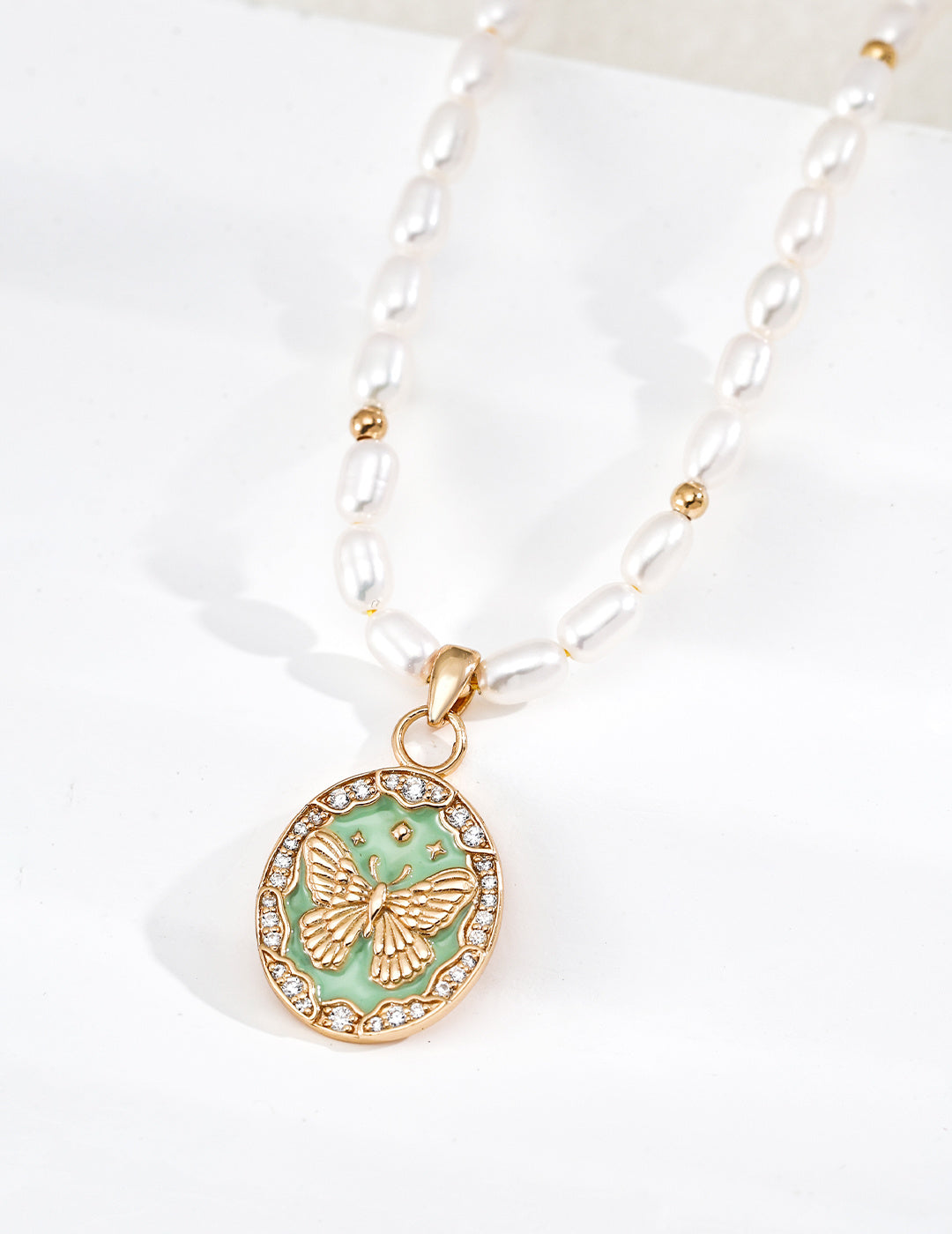 Four-Leaf Clover Pearl Zircon Necklace