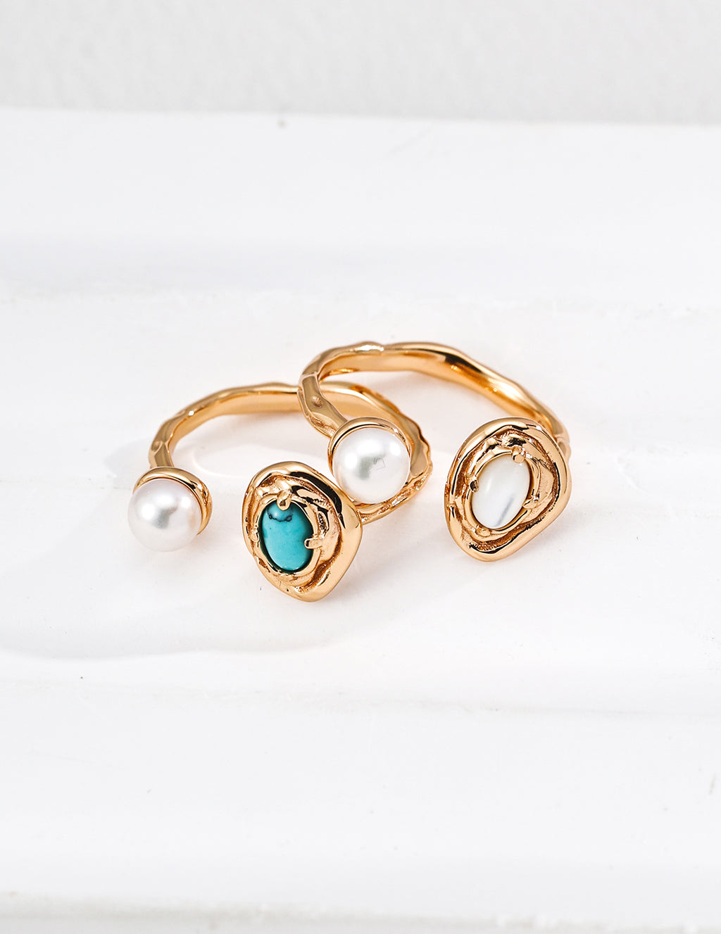 Mother-of-pearl/Turquoise Ring
